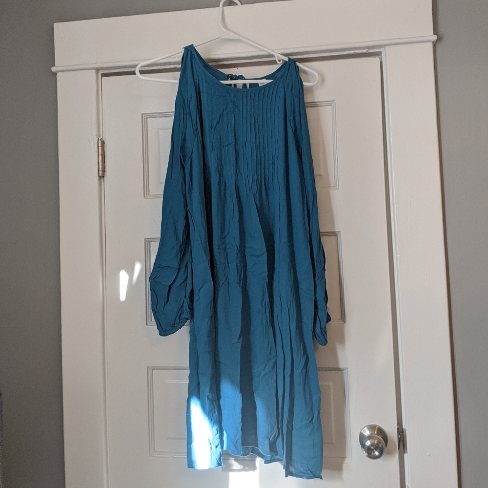Blue dress
